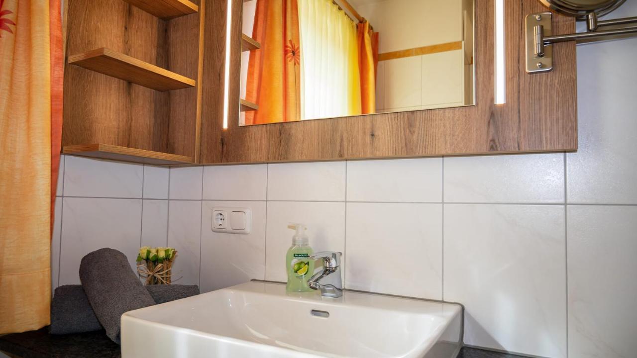 Appartement Alexandra Neukirchen am Großvenediger エクステリア 写真