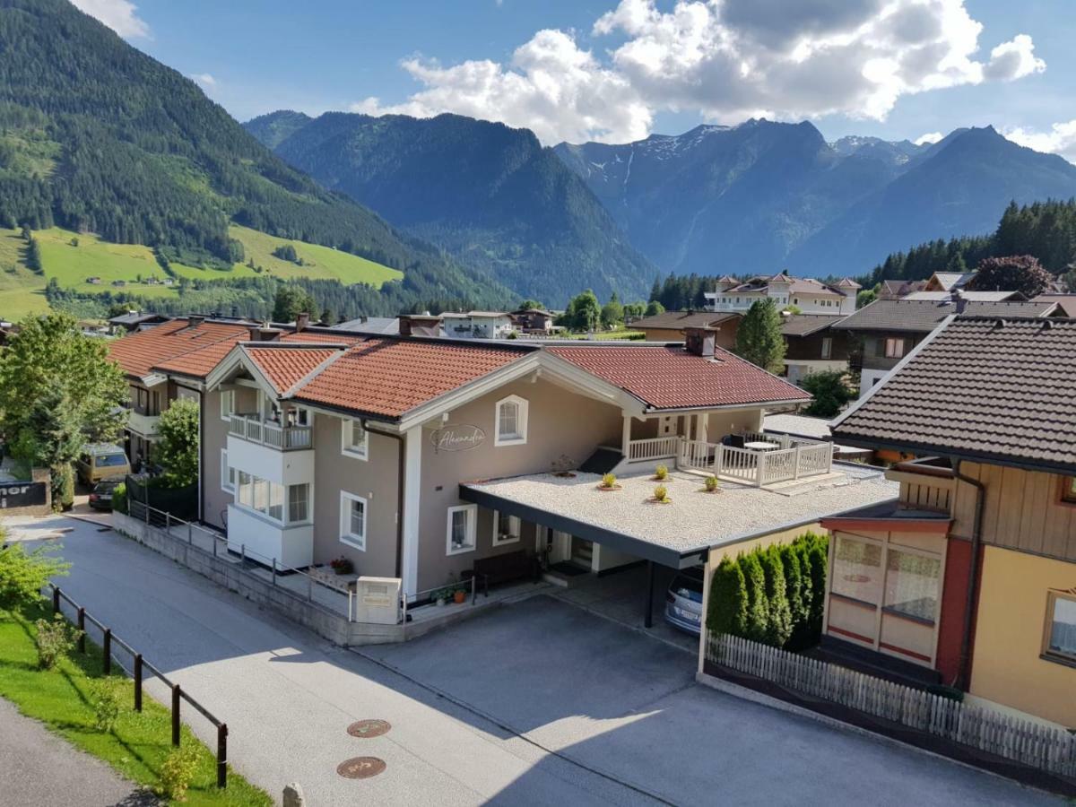 Appartement Alexandra Neukirchen am Großvenediger エクステリア 写真